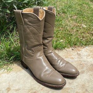 Vtg Justin Boots smooth leather mid calf almond toe size 7A basic roper cowgirl